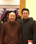 张和与国家画院副院长范扬在一起